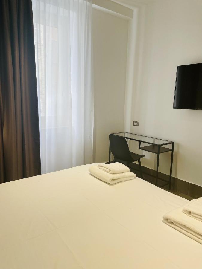 Smart Rooms Naples Exterior photo