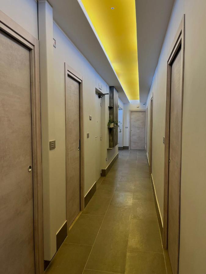 Smart Rooms Naples Exterior photo