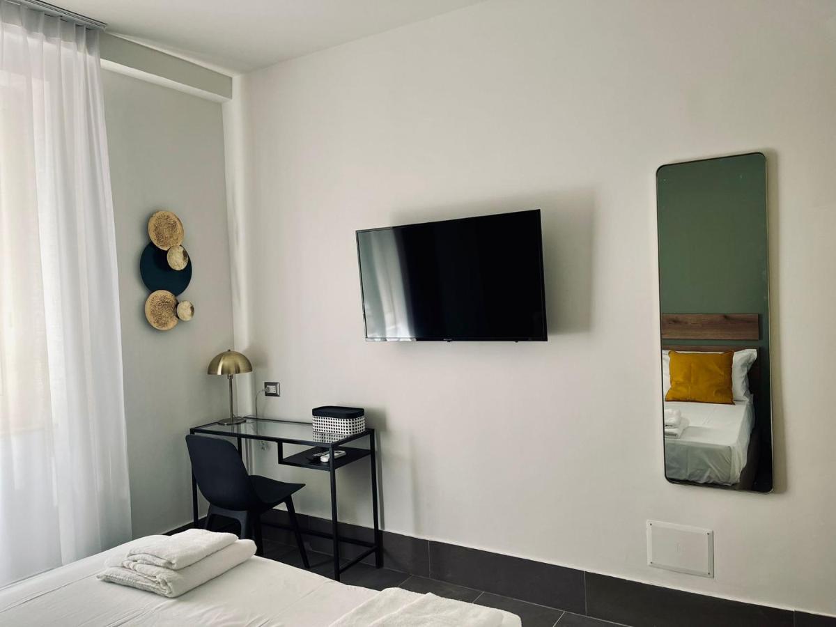 Smart Rooms Naples Exterior photo