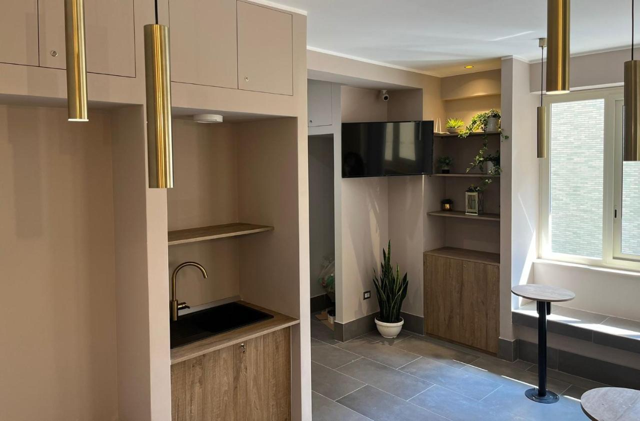 Smart Rooms Naples Exterior photo