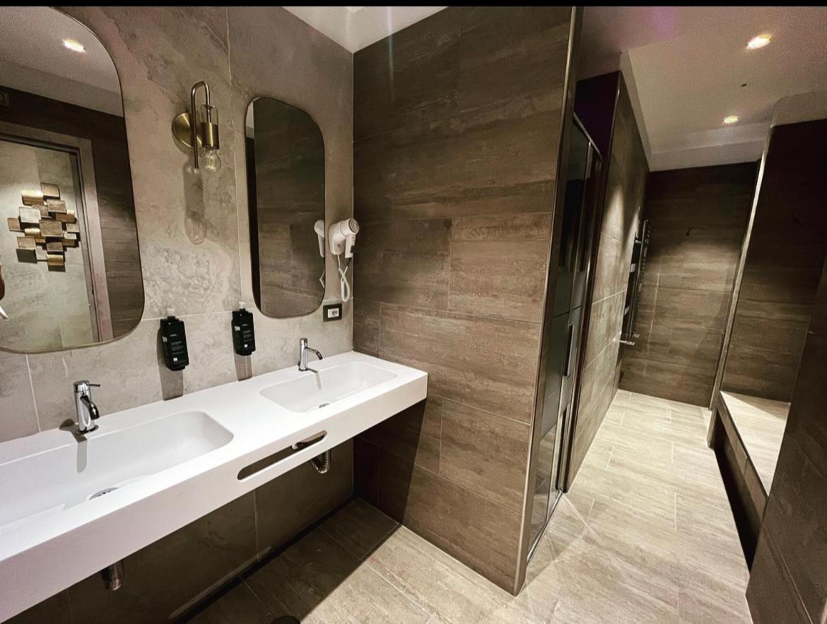 Smart Rooms Naples Exterior photo